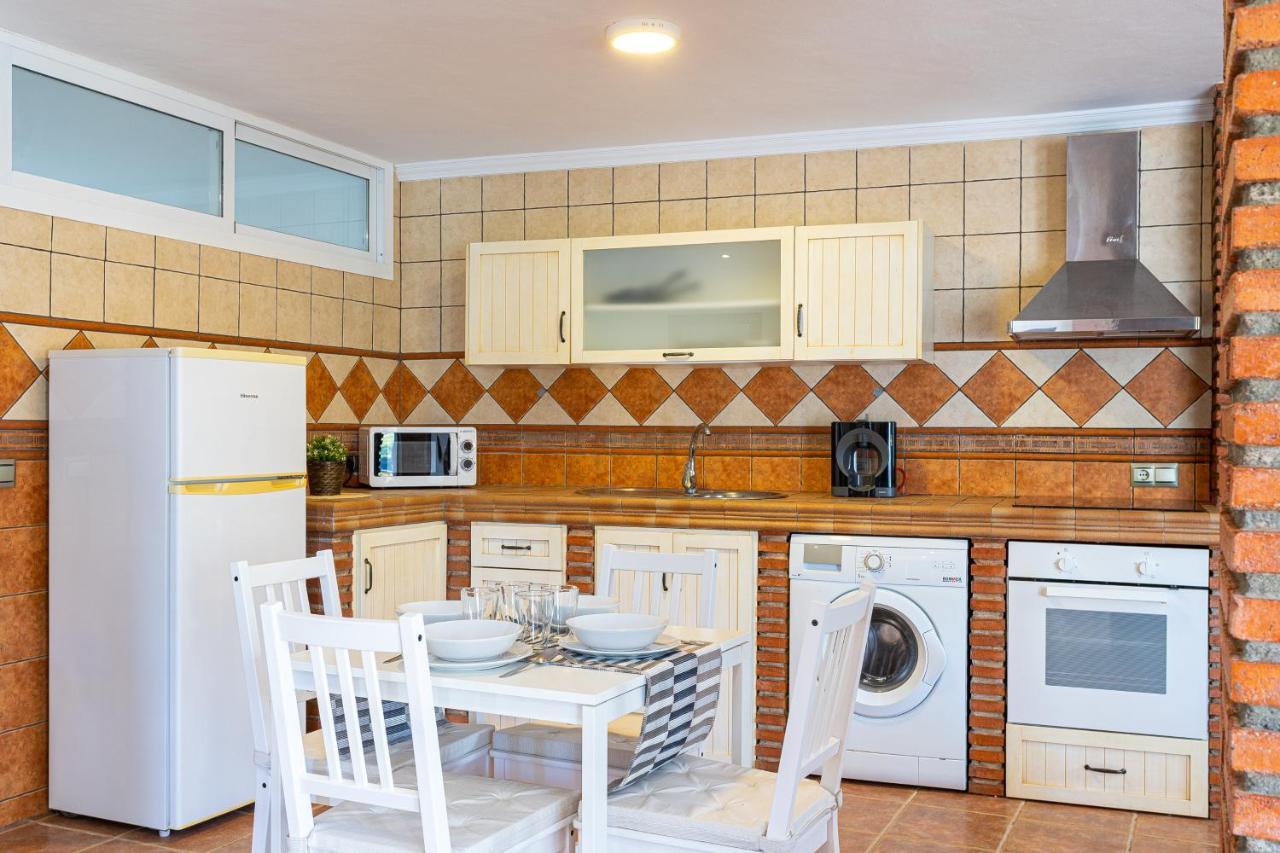 Apartamento Alberti フリヒリアナ エクステリア 写真